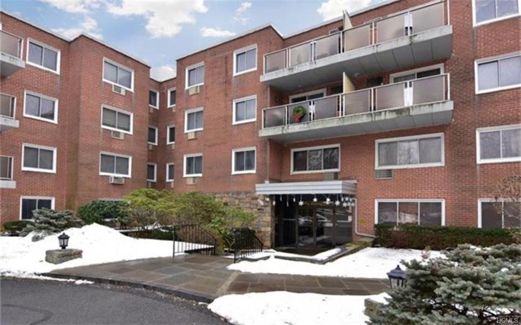 372 Central Park Avenue - Photo 1