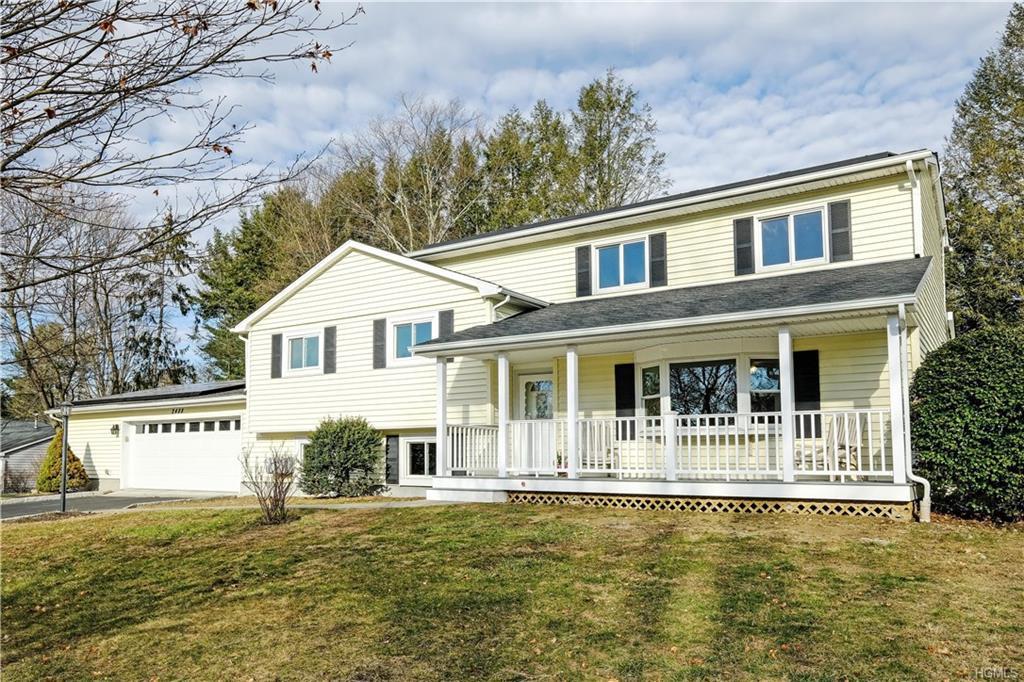 2488 Pine Grove Court - Photo 1