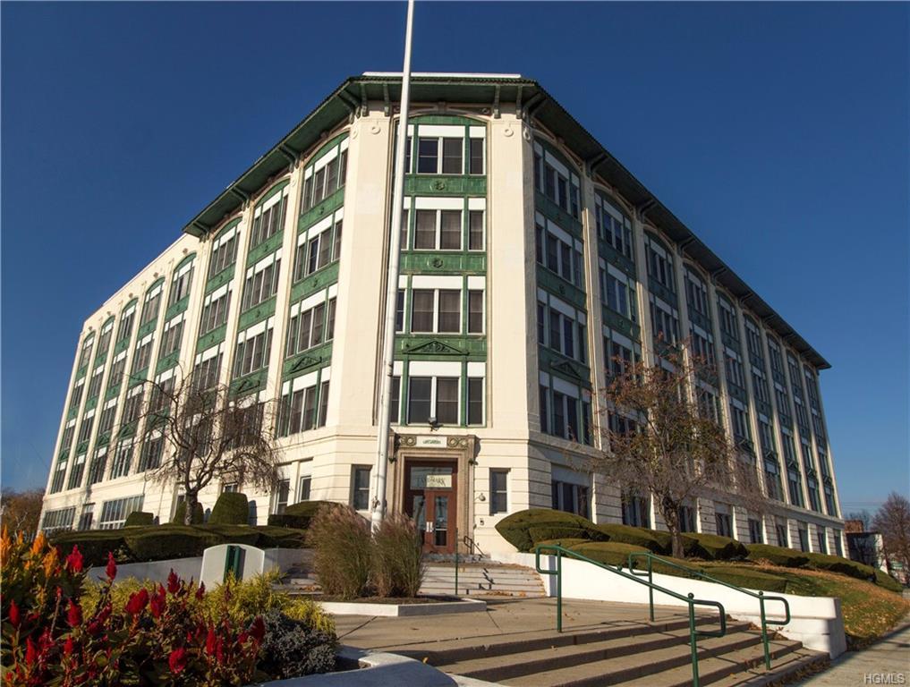 1 Landmark Square - Photo 1