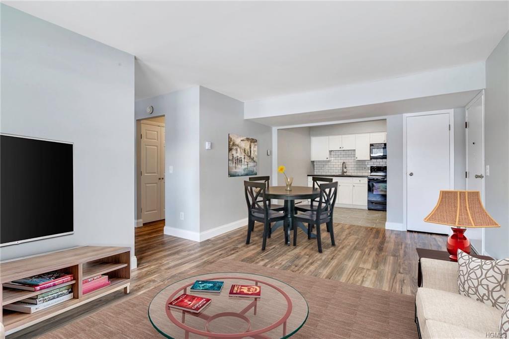 23 Dorset Court - Photo 1