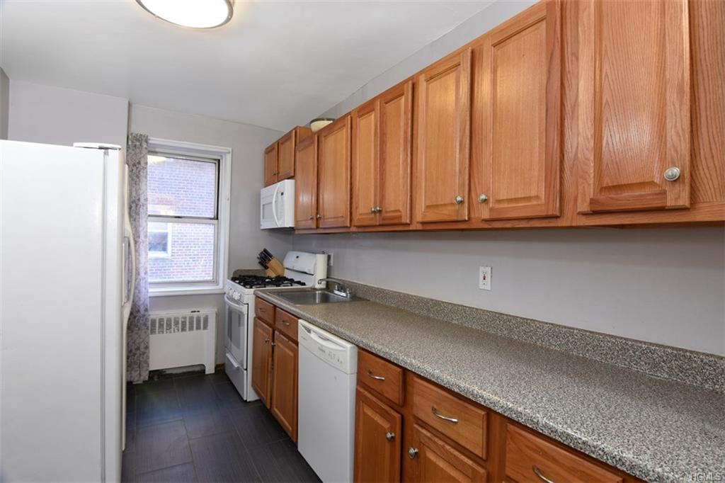 1234 Midland Avenue - Photo 1