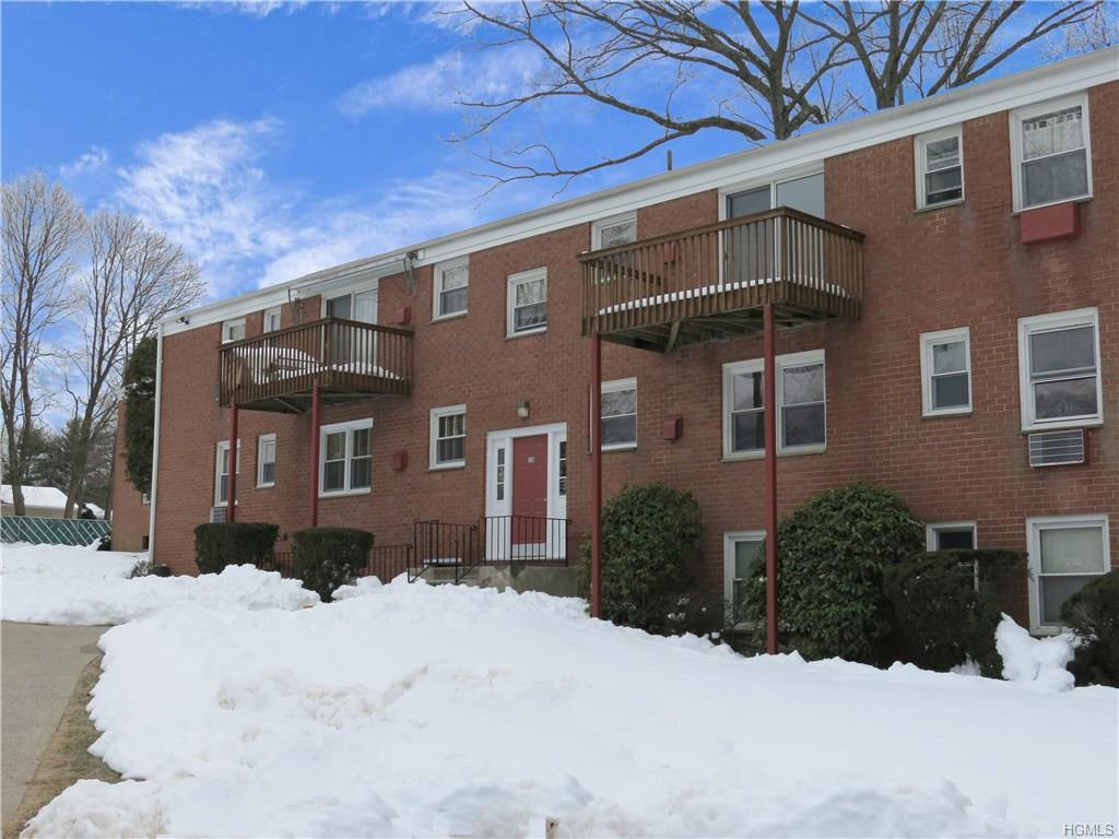 10 Sussex Court - Photo 1