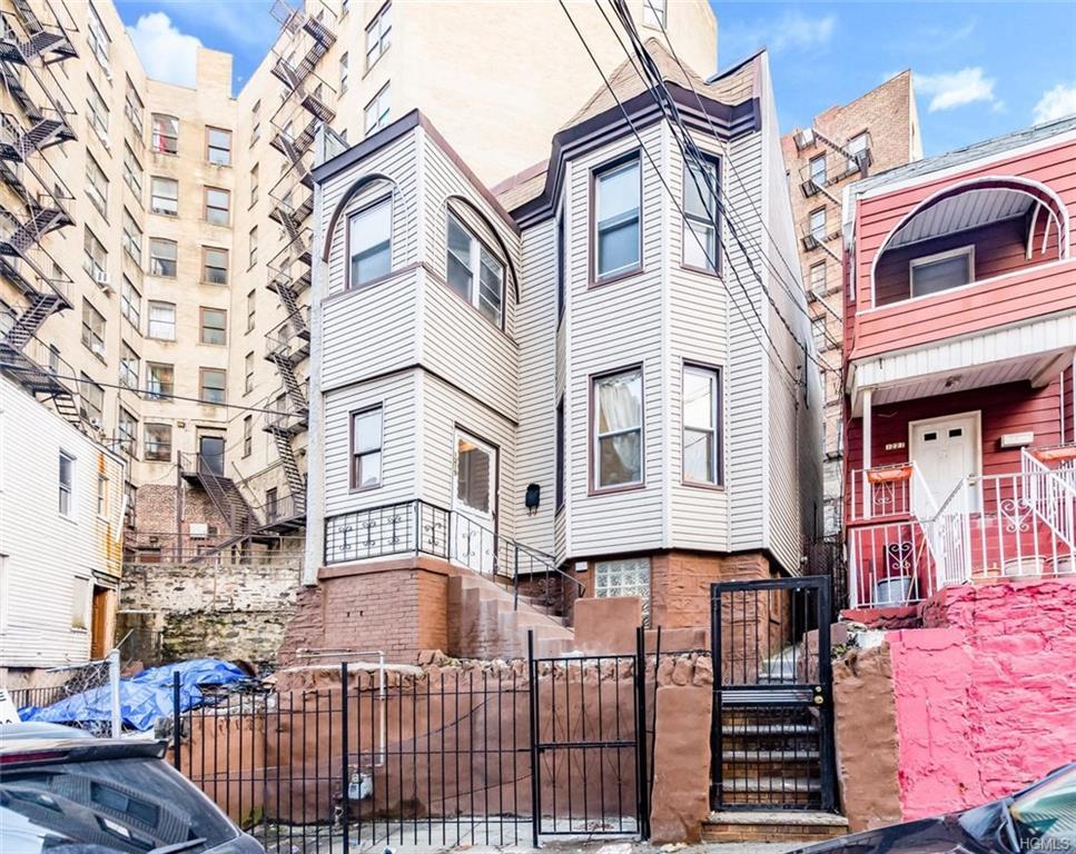 1219 Shakespeare Avenue - Photo 1