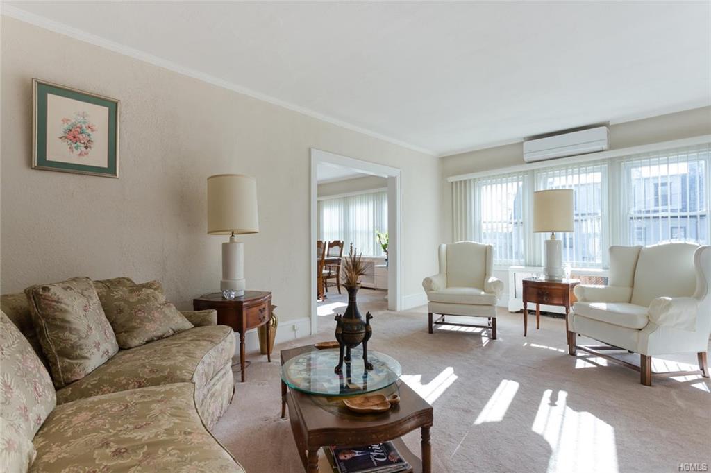 27 Vernon Avenue - Photo 1