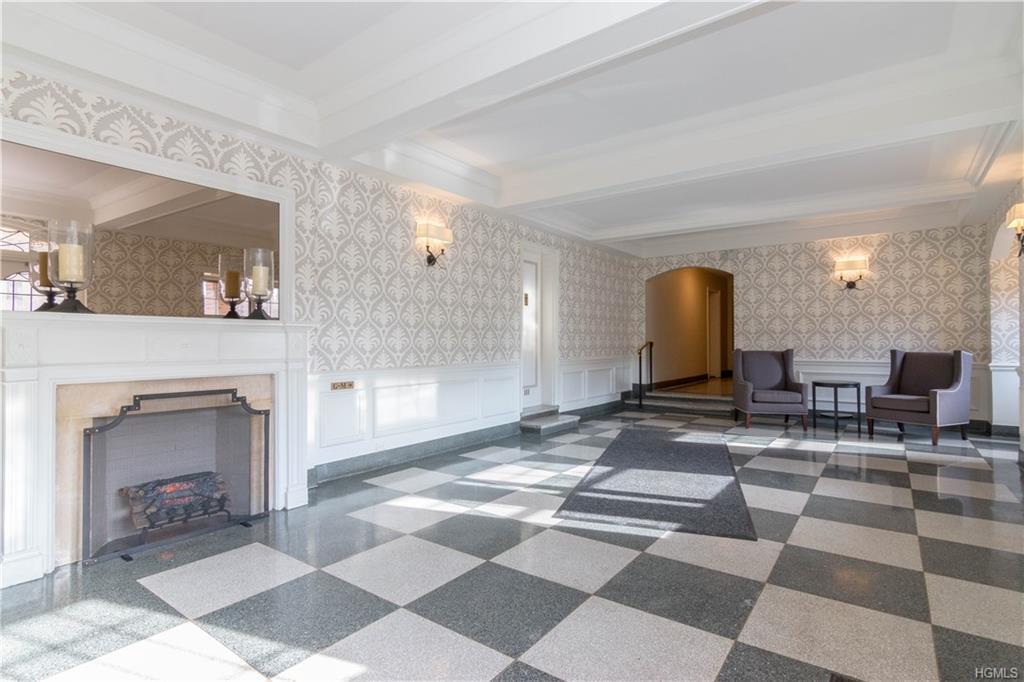 50 North Broadway - Photo 1