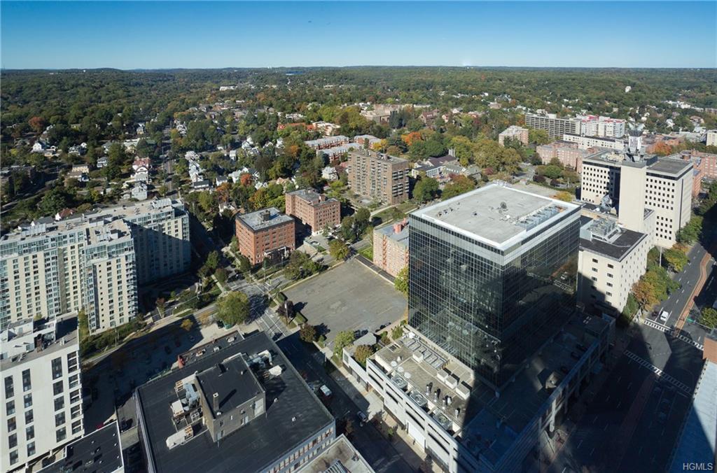 5 Renaissance Square - Photo 1