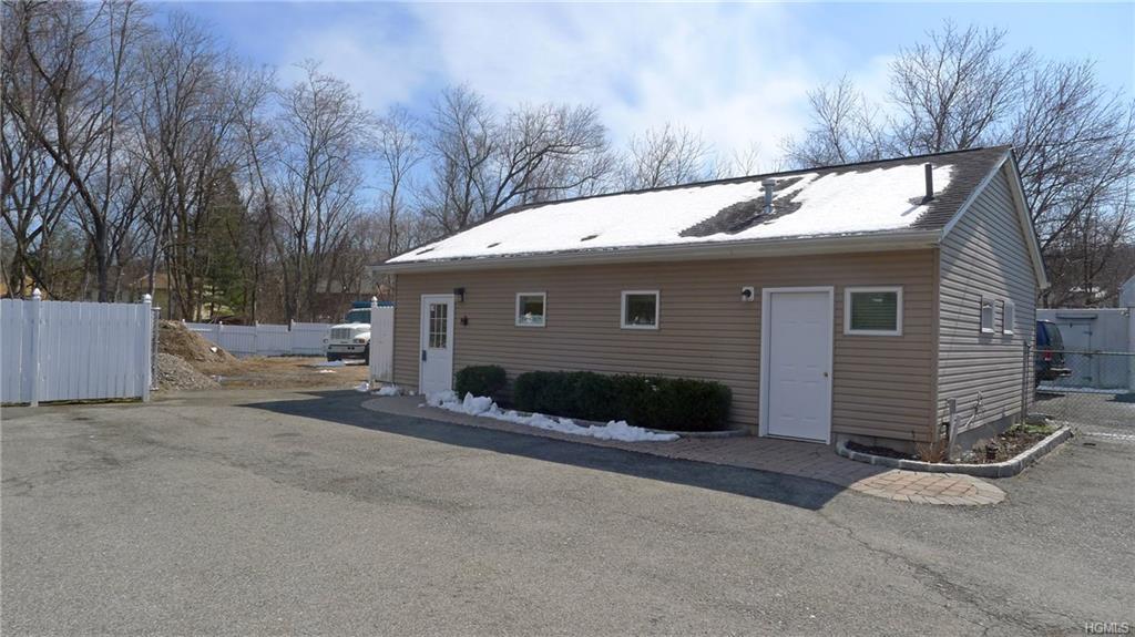 491 Kings Highway - Photo 1