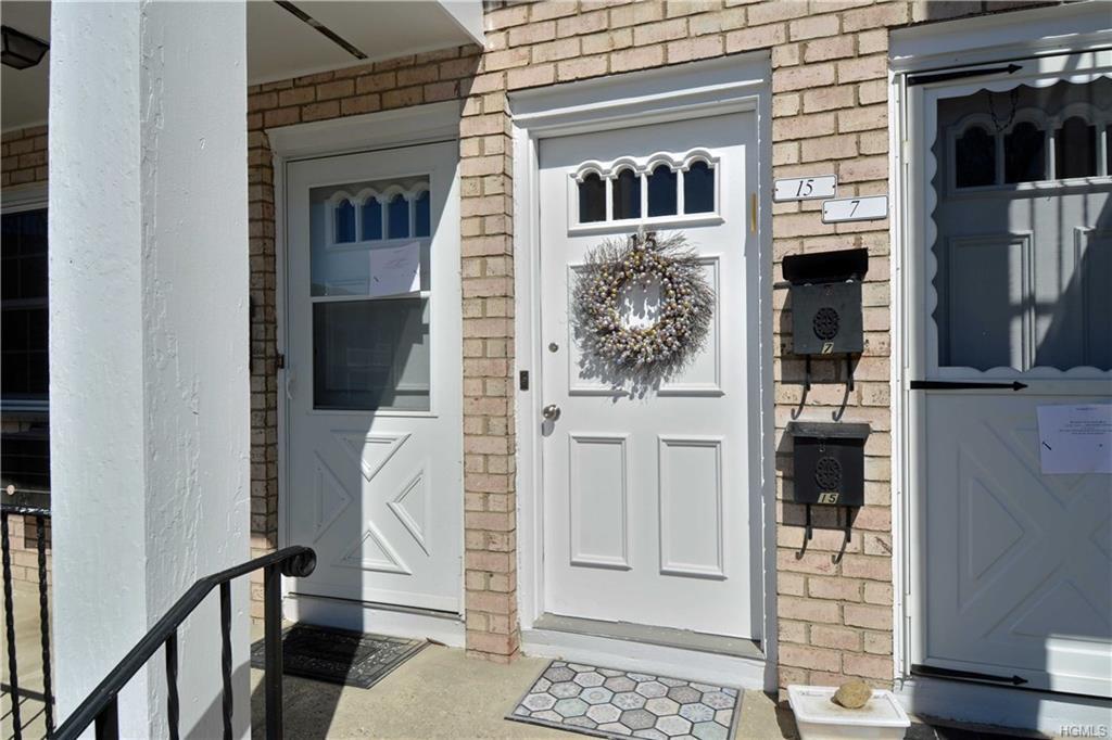 15 Doxbury - Photo 1