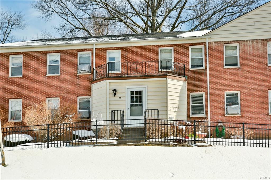 35 Broadway - Photo 1