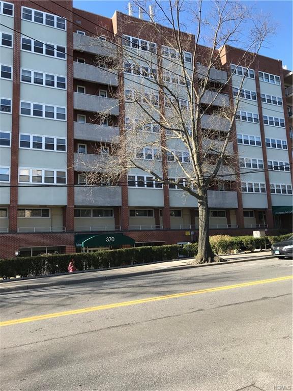 370 Westchester Avenue - Photo 1