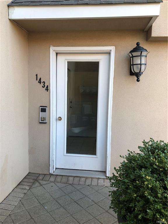 1434 Outlook Avenue - Photo 1