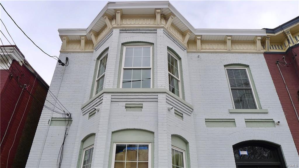 32 City Terrace - Photo 1