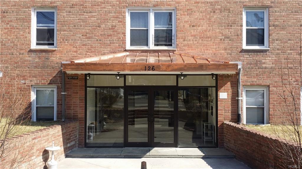 126 Franklin Avenue - Photo 1