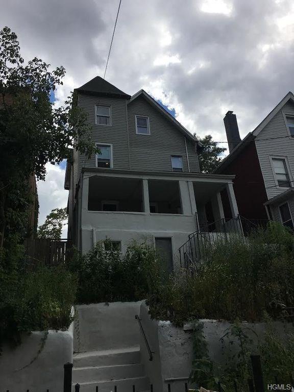 660 Burke Avenue - Photo 1