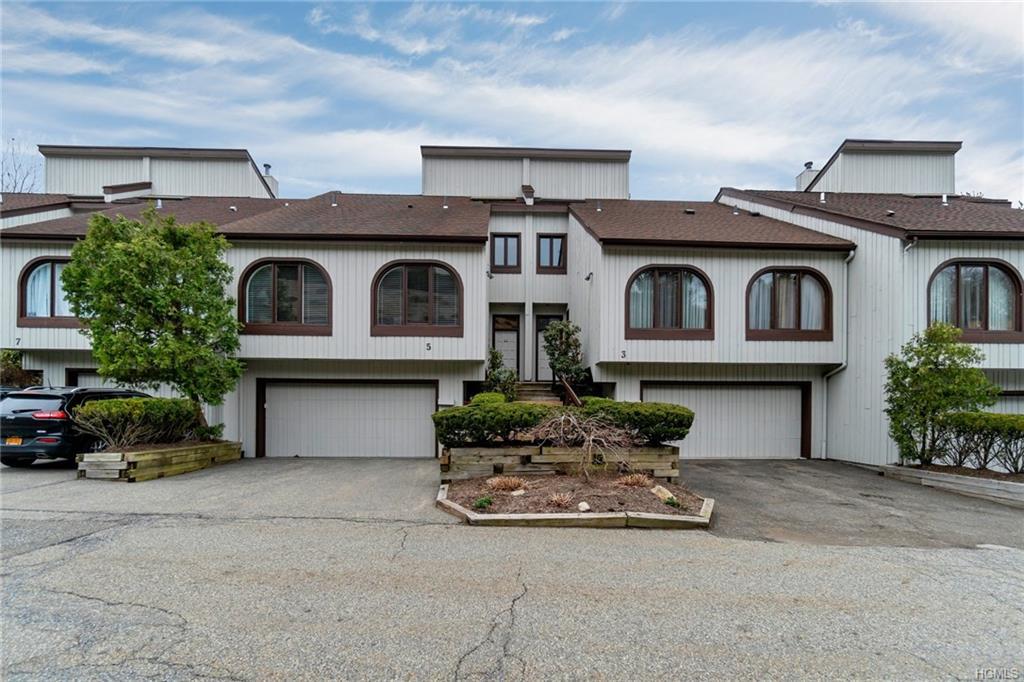 5 Erie Court - Photo 1