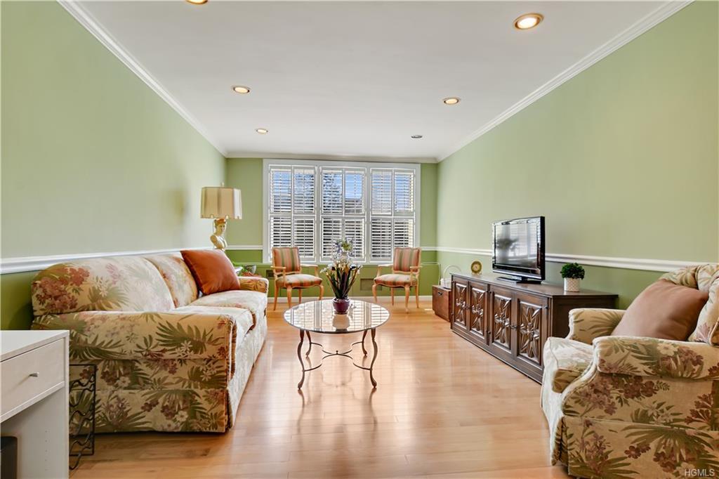 21 Fairview Avenue - Photo 1
