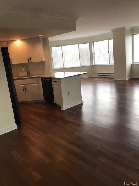 10 Stewart - Photo 1