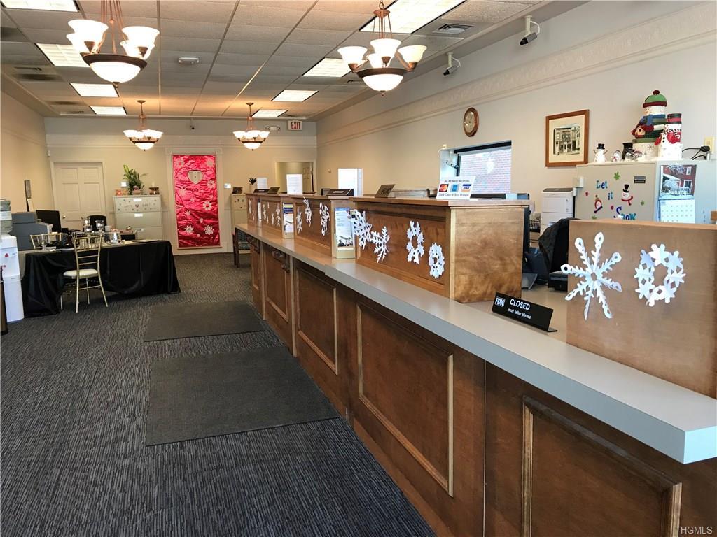 1004 Main Street - Photo 1