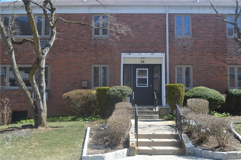 32 Lawrence Drive - Photo 1