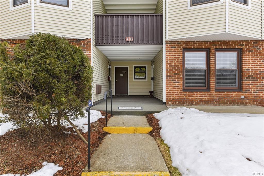 28 Warwick Place - Photo 1
