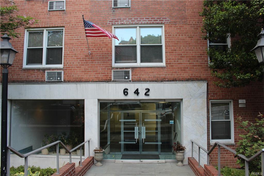 642 Locust Street - Photo 1