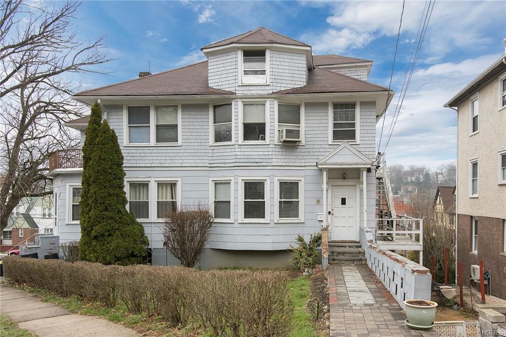 174 Sedgwick Avenue - Photo 1