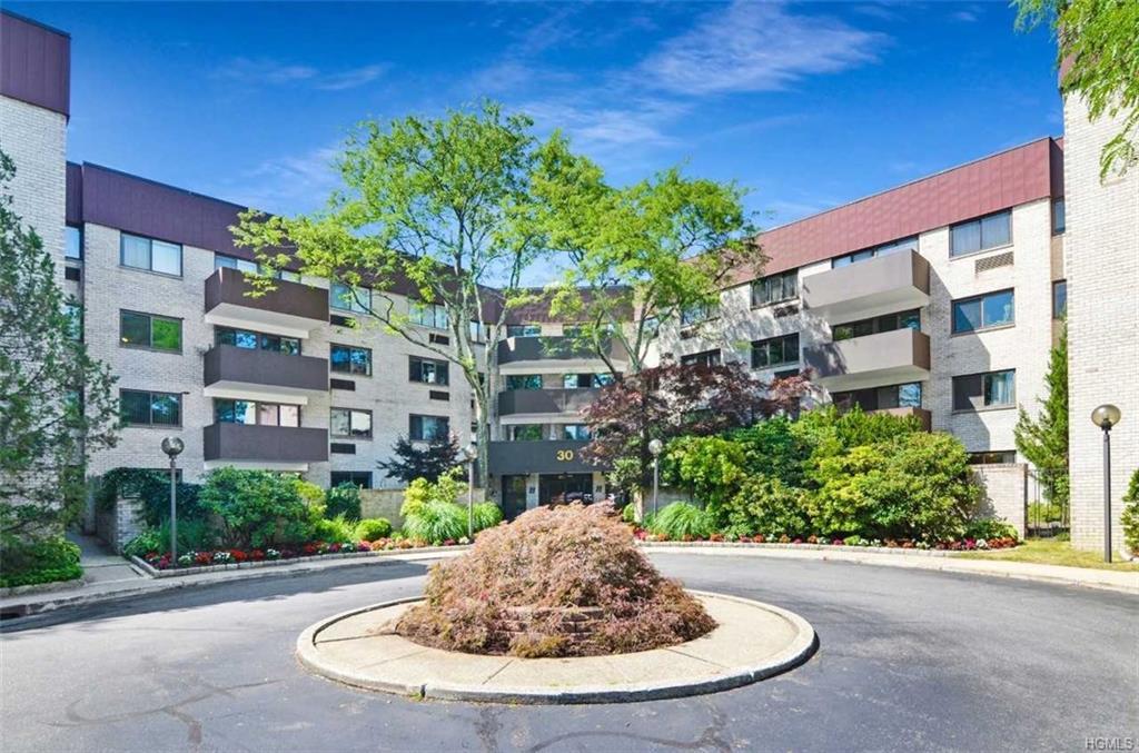 30 Greenridge Avenue - Photo 1