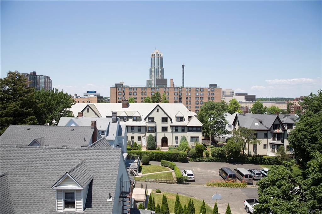 60 Locust Avenue - Photo 1