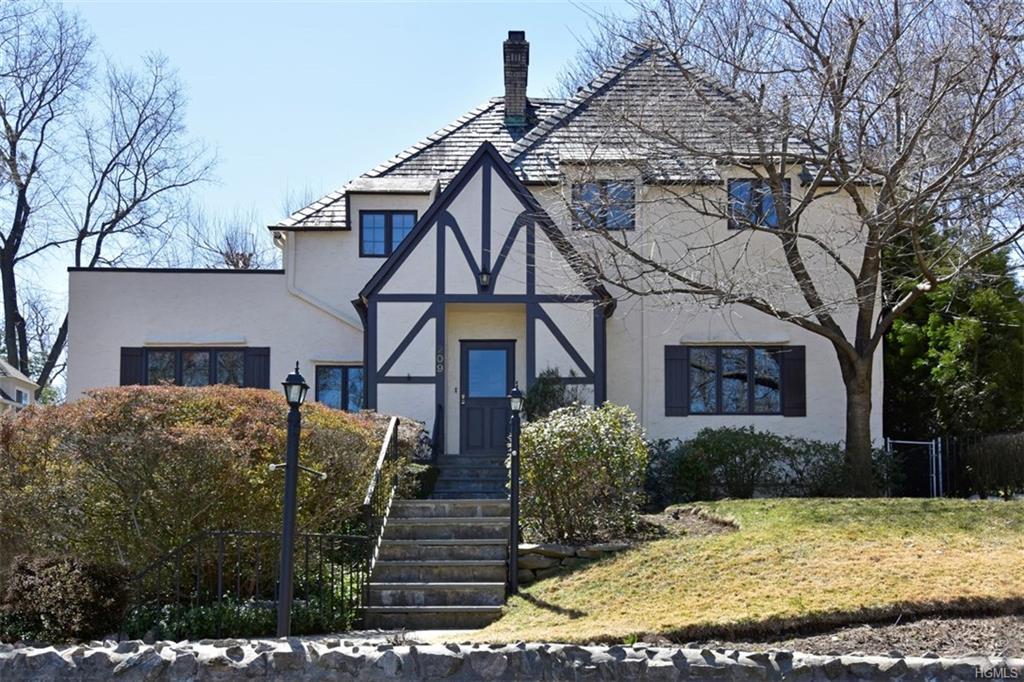 209 Pondfield Road - Photo 1