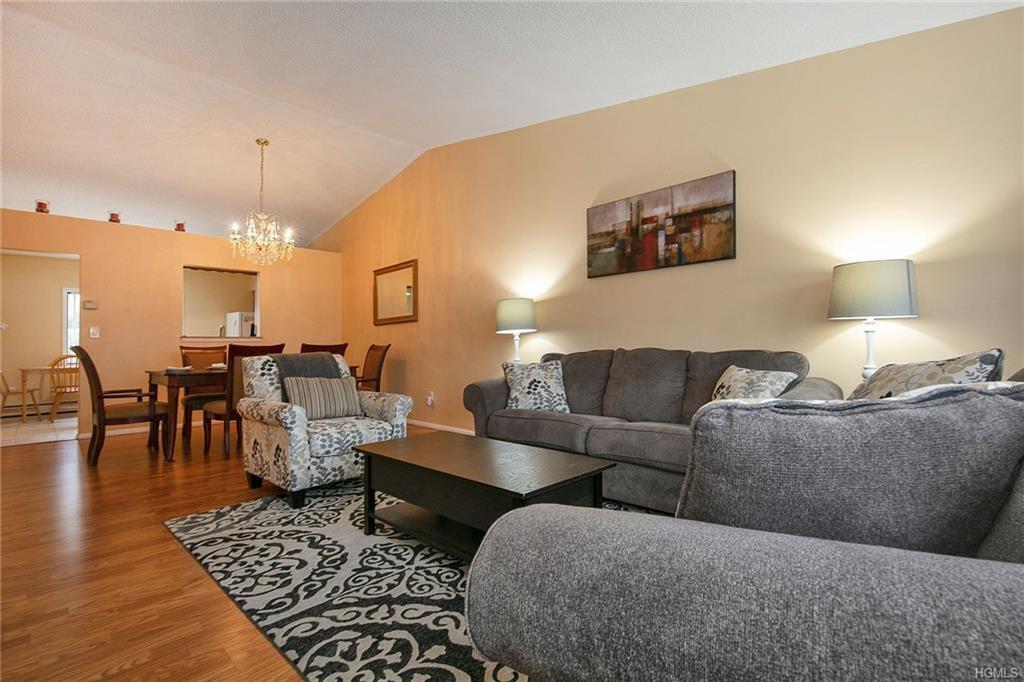 506 Tudor Hill - Photo 1