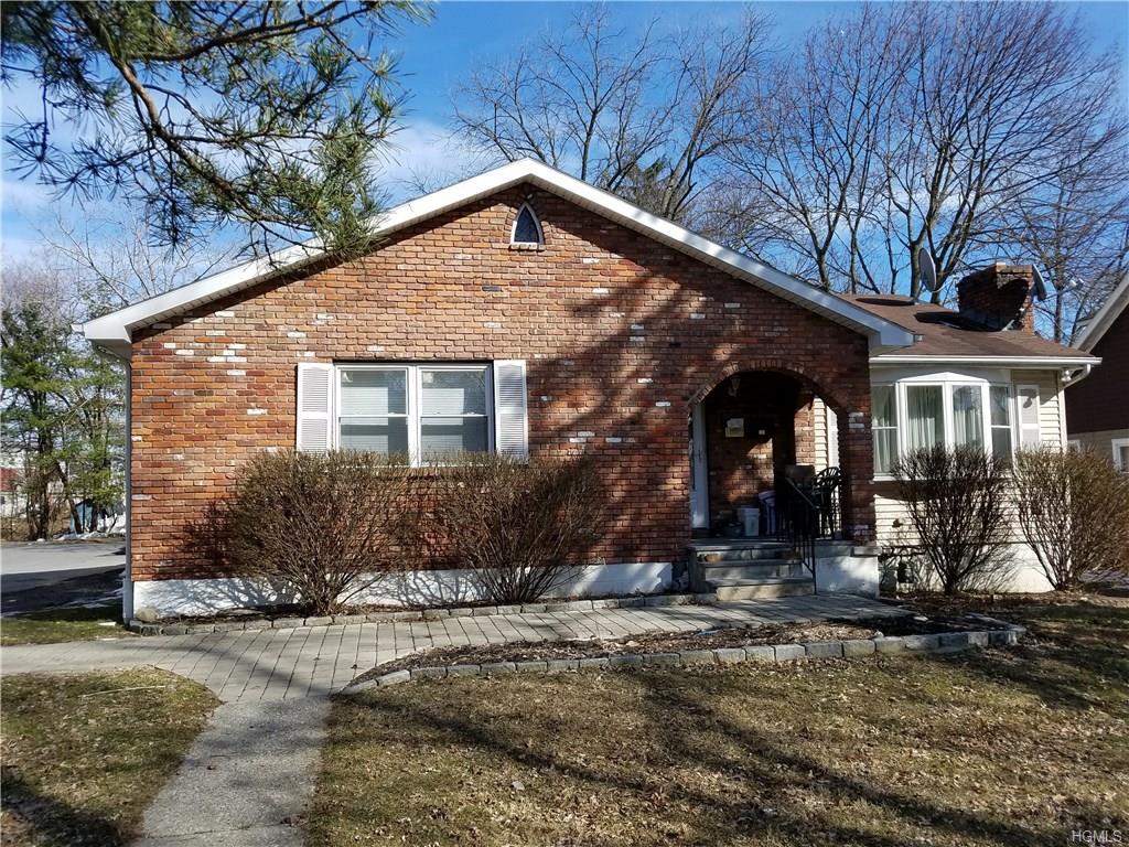 4 Grand Avenue - Photo 1