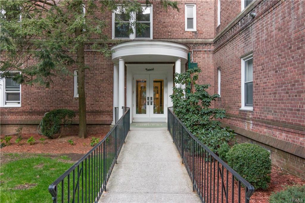 90 Bryant Avenue - Photo 1
