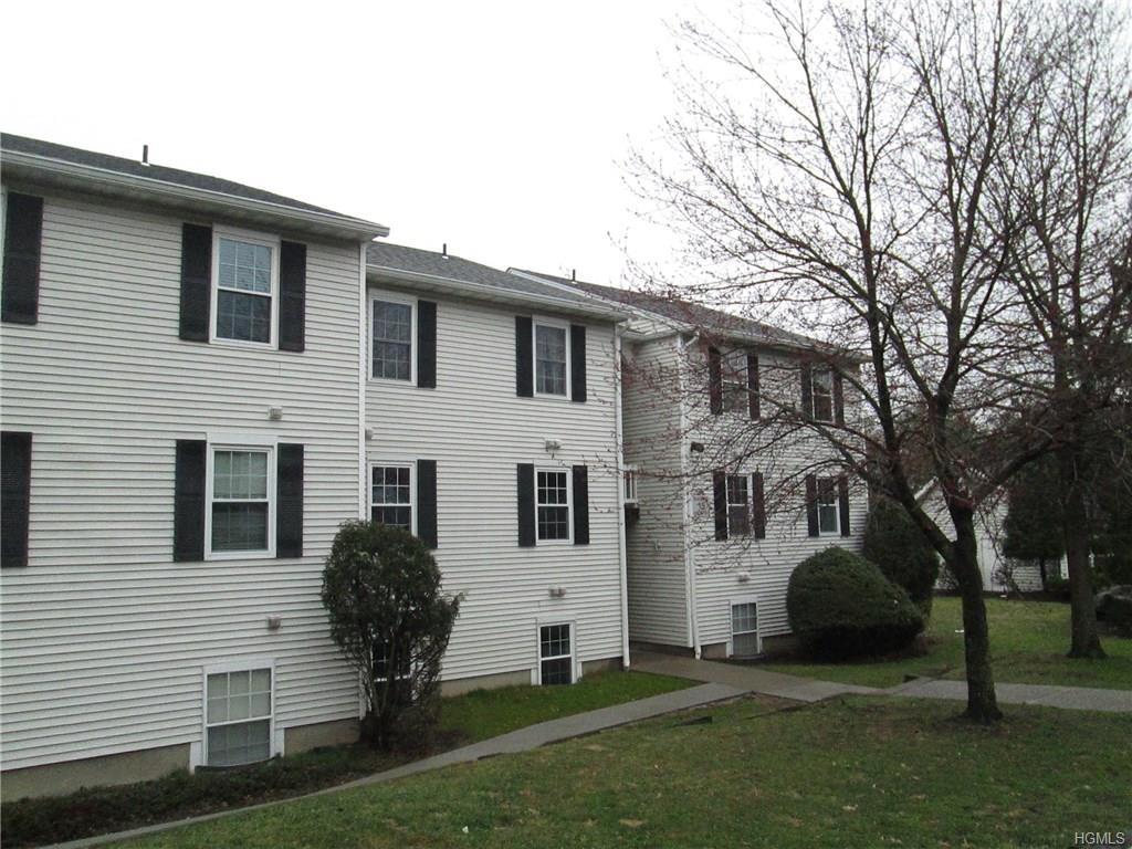 15 Lexington Hill - Photo 1