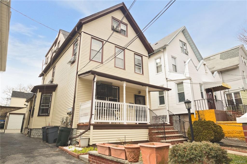 226 9th Avenue - Photo 1