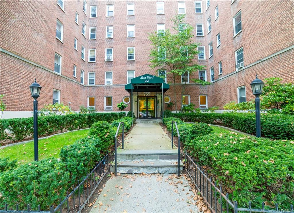 755 Bronx River Road - Photo 1