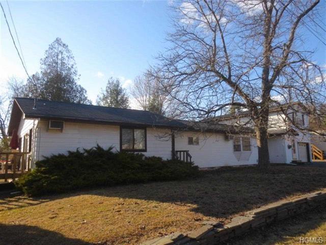 7 Maple Avenue - Photo 1