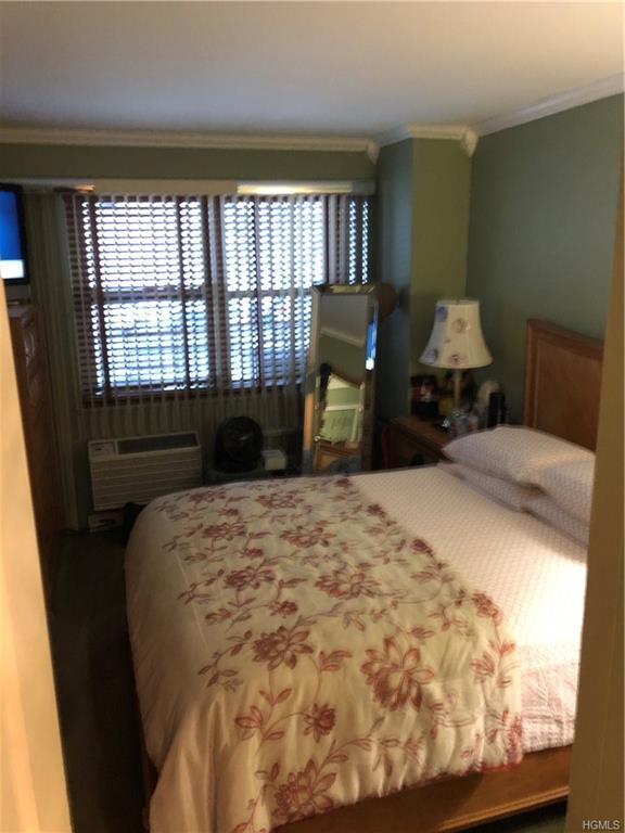 400 Cozine Avenue - Photo 1