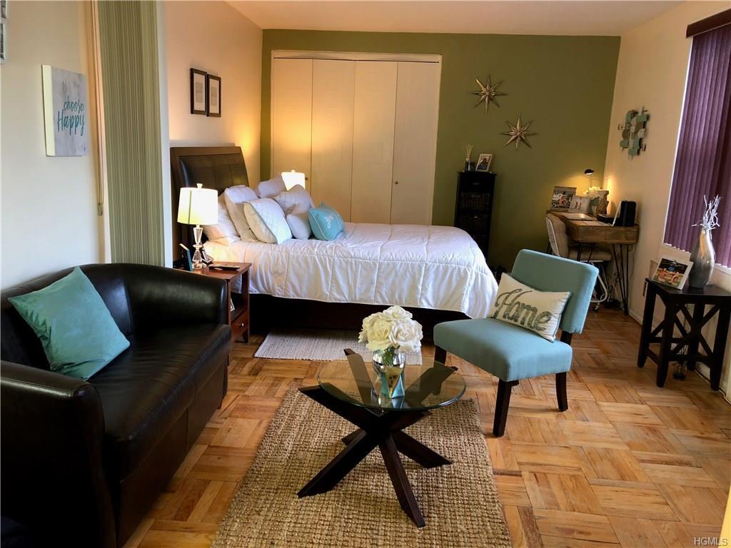 575 Bronx River Road - Photo 1