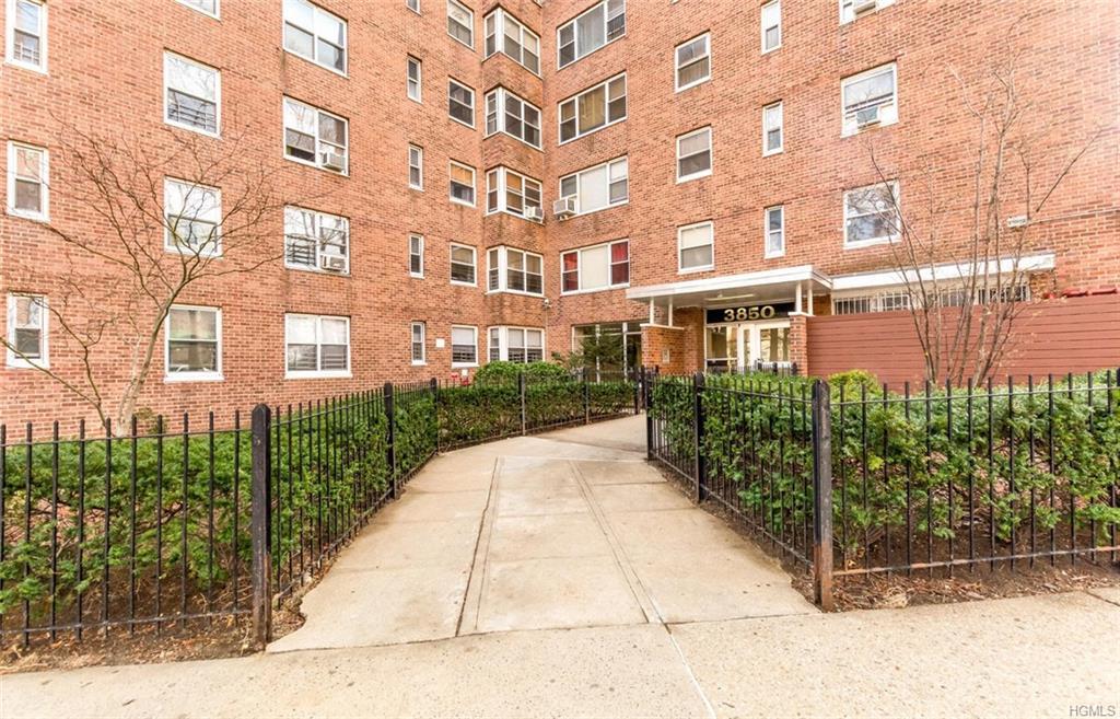3850 Sedgwick Avenue - Photo 1