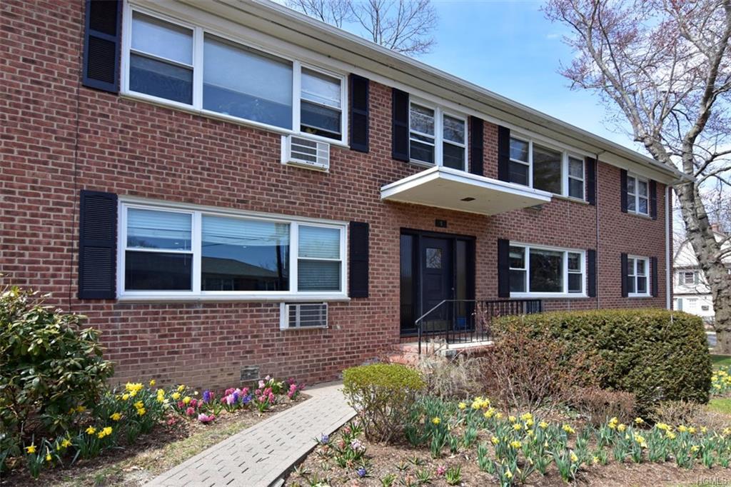 1 Walnut Street - Photo 1