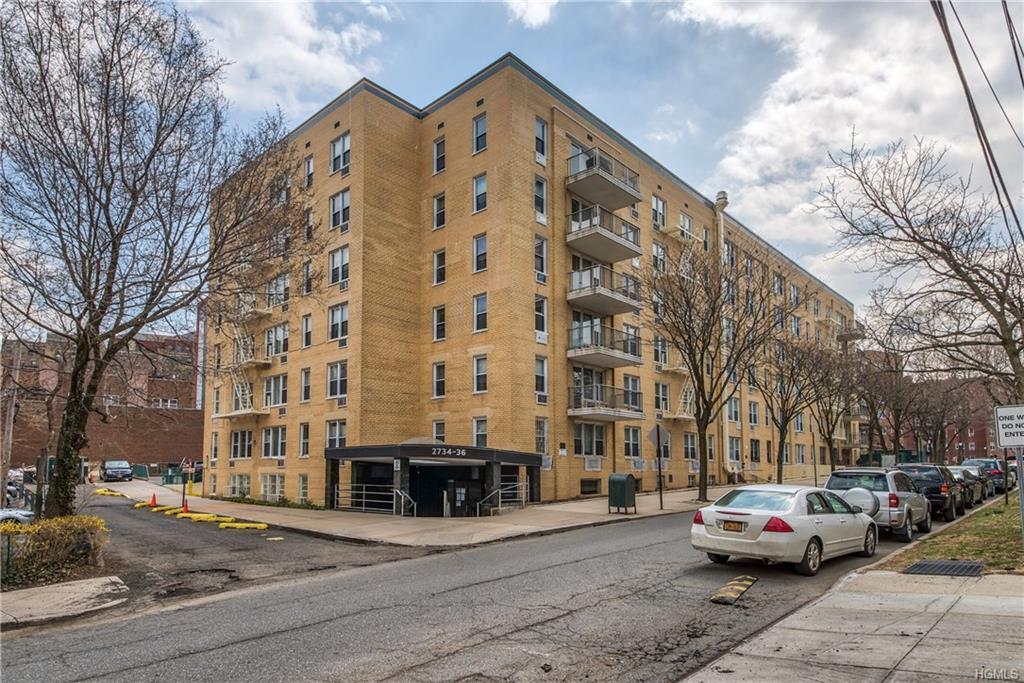 2736 Independence Avenue - Photo 1