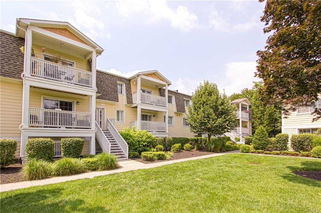 3203 Overlook Circle - Photo 1
