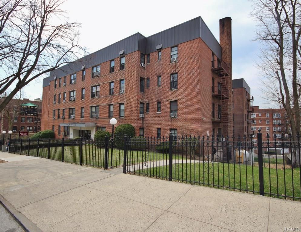 309 Broadway - Photo 1