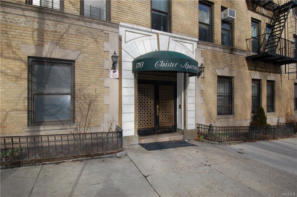 1793 Riverside Drive - Photo 1