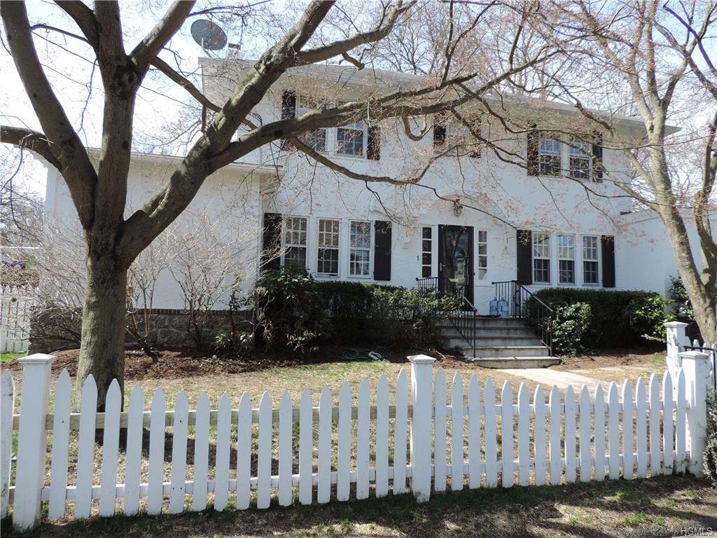 1 Oakwood Avenue - Photo 1