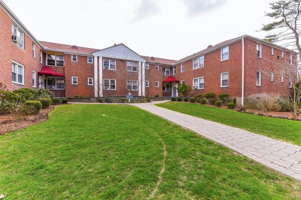 175 Bryant Avenue - Photo 1