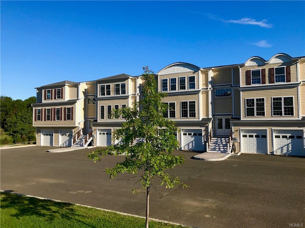 548 Mountainview Avenue - Photo 1