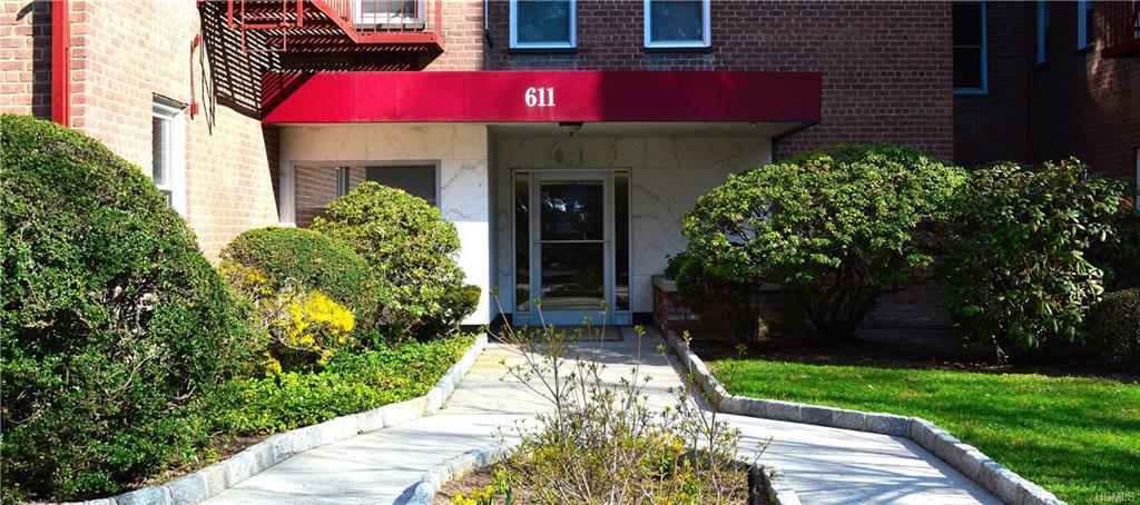 611 Palmer Road - Photo 1