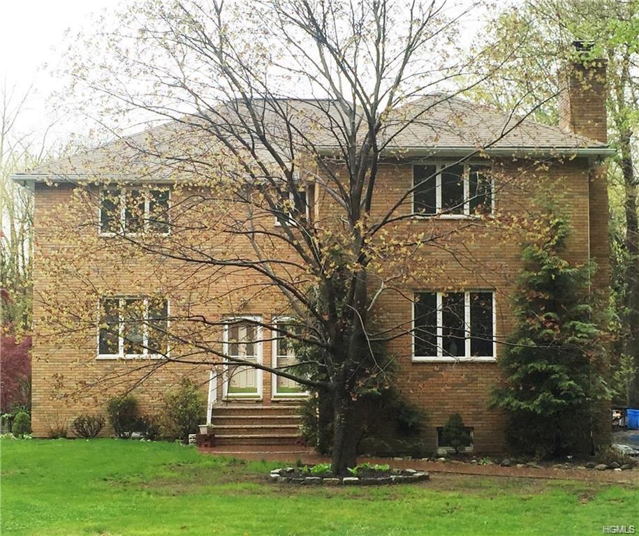 110 Baron De Hirsch - Photo 1