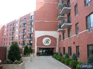 123 Mamaroneck Avenue - Photo 1